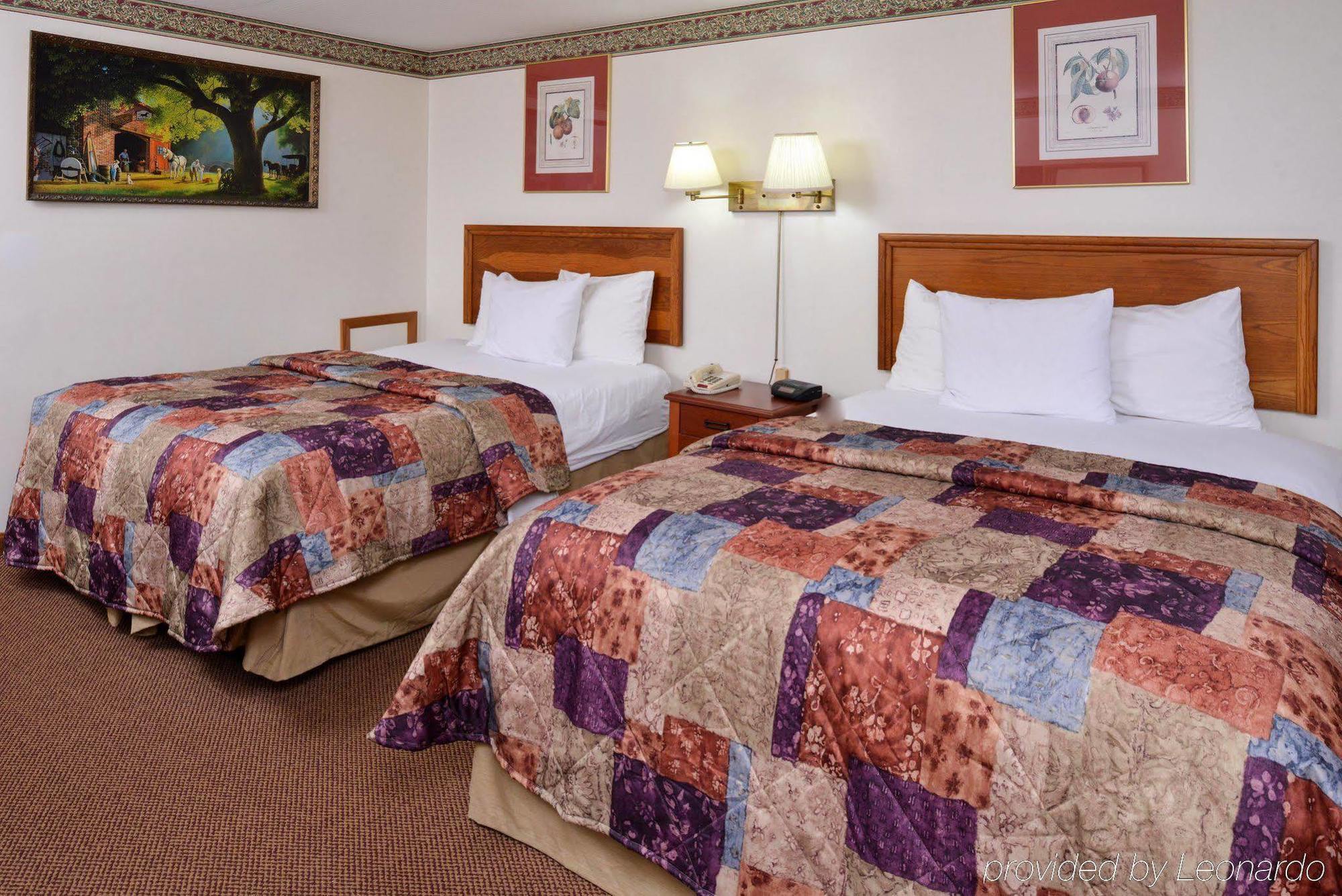 Red Carpet Inn רונקס מראה חיצוני תמונה